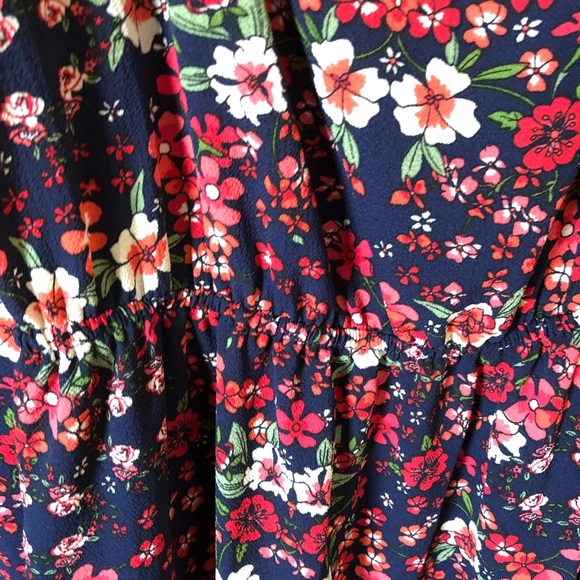 *SALE* Floral long sleeve midi dress, size medium - Picture 6 of 7